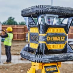 DeWalt DCE080D1RS-QW DCE080D1RS Laser Rotatif Rouge 18 Volt 2.0 Ah Li-ion Avec Bluetooth -d’appareils de mesure Soldes Boutique dce080d1rs qw dce080d1rs laser rotatif rouge 18 volt 2 0 ah li ion avec bluetooth 5